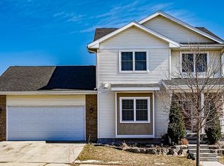 325 Fargo Trl, Middleton, WI 53562