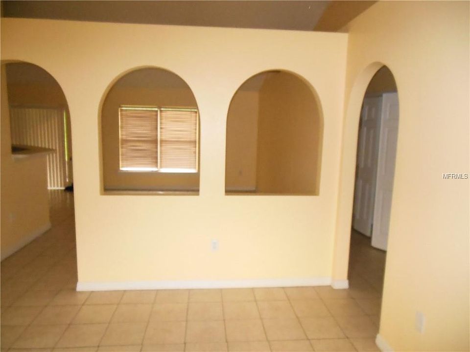 2nd image of 949 Jayhil Dr