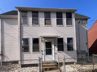 88 Chestnut St #2R, Chicopee, MA 01013