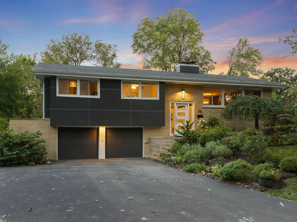 36 Golden Larch Ct, Naperville, IL 60540