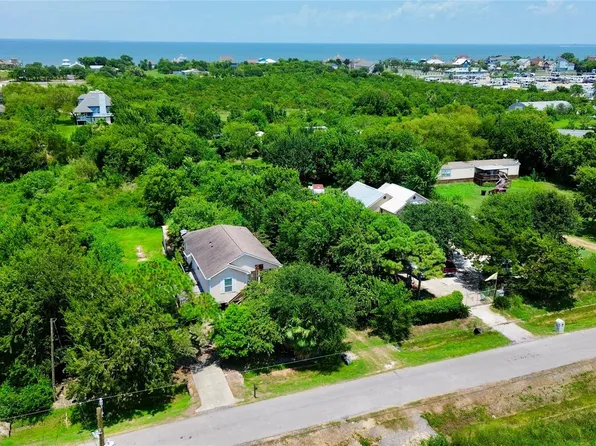 2329 Avenue D, San Leon, TX 77539