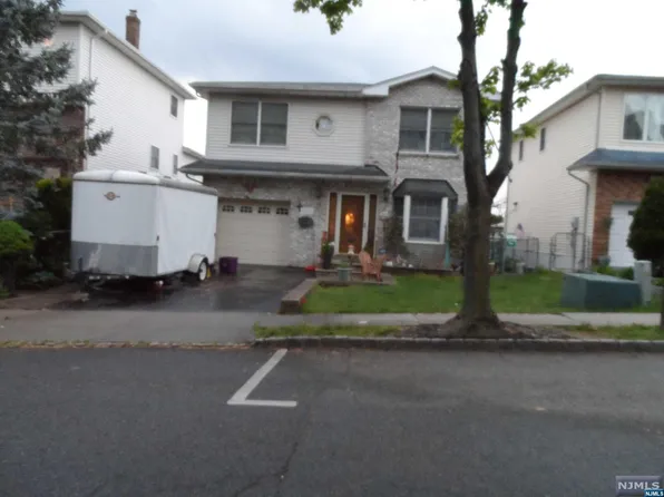 23 Lindsay Ln, Kearny, NJ 07032