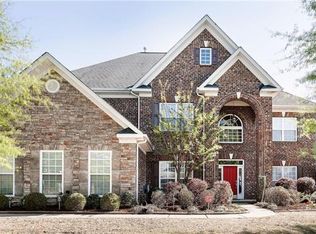 8704 Savannah Rd, Harrisburg, NC 28075