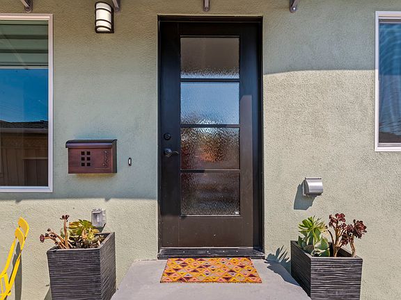 5th image of 157 N Eldorado St #B