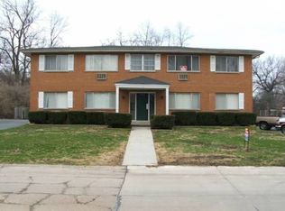 9950 Broadmoor Dr APT 3, Overland, MO 63114