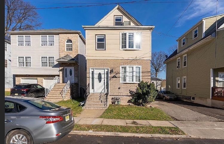 931 Oak St #1, Roselle, NJ 07203 | Zillow