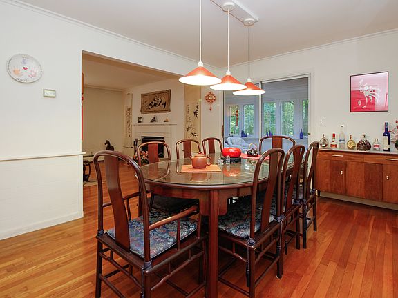 Dining Room with View Towards Sunroom
