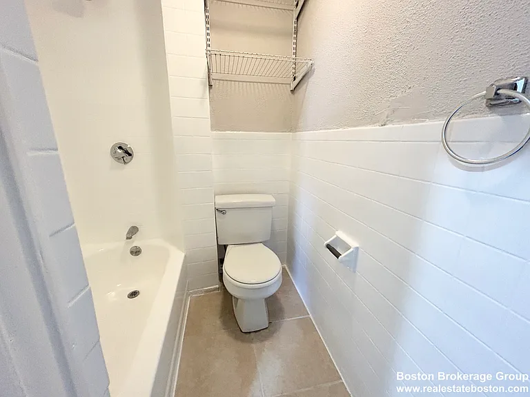 165-168 Gove St #8C — Photo 9