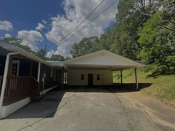 47 Township Road 1179 — exterior photo
