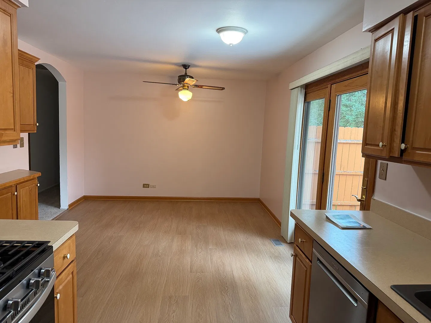 3 bed, 1155 sqft, $2,800 — Photo 3