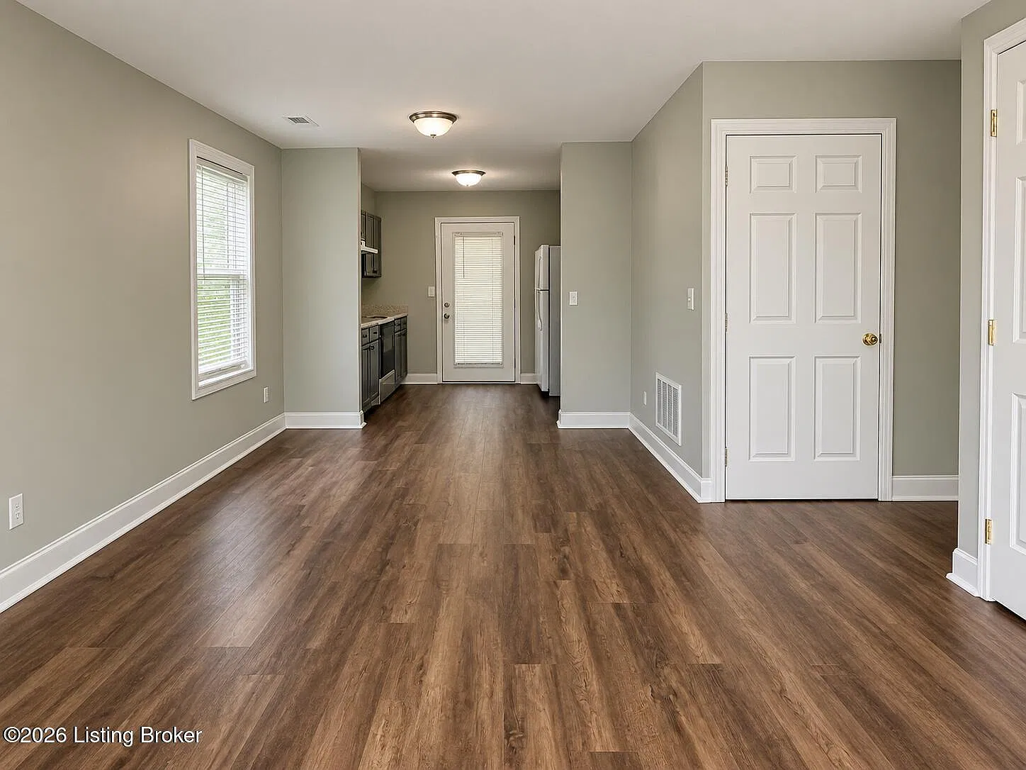 2 bed, 1.0 bath, 650 sqft, $1,025 — Photo 2