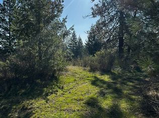 N Waldrons Ln, Chattaroy, WA 99003