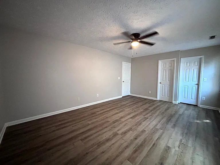 2508 Lull Water Dr — Photo 11
