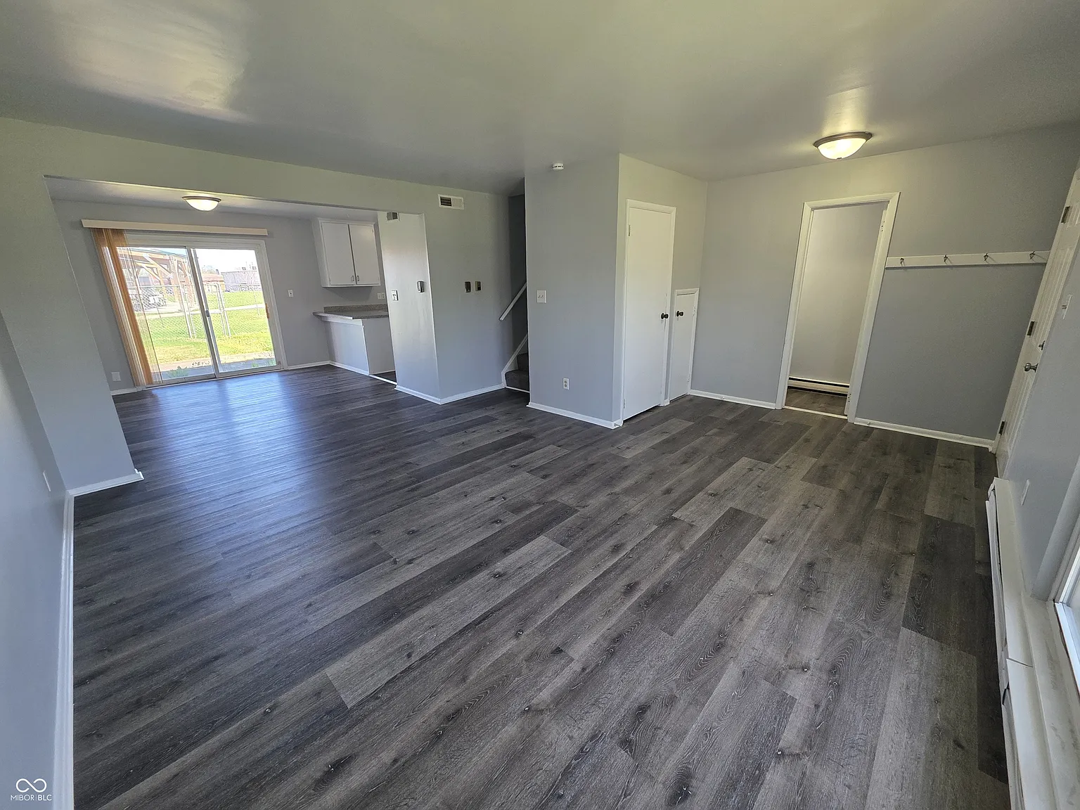 4 bed, 1.5 bath, 1188 sqft, $1,195 — Photo 3