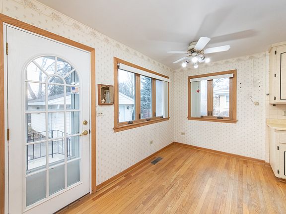 2nd image of 440 S Donald Ave