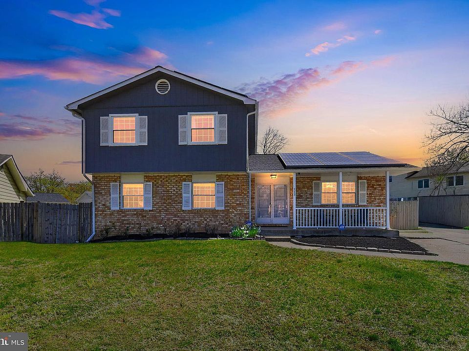 1st image of 859 Birchwood Ct