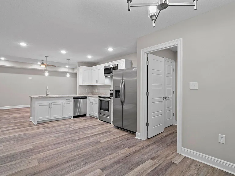 8 Bellamy Ln — Photo 8