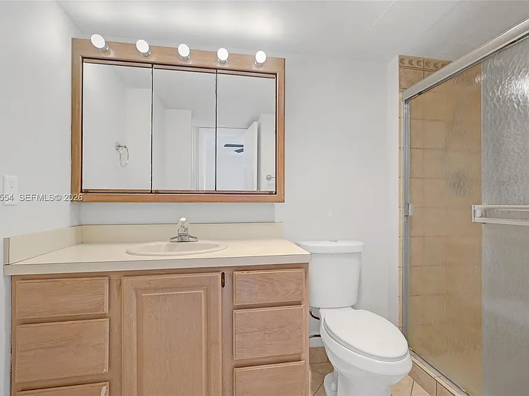 20400 W Country Club Dr #812 — Photo 17