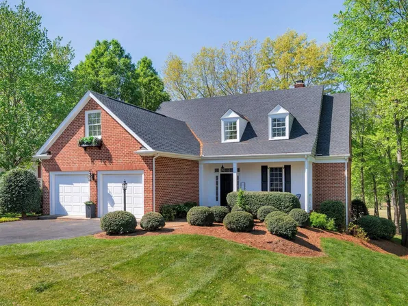 1538 Bremerton Ln, Keswick, VA 22947