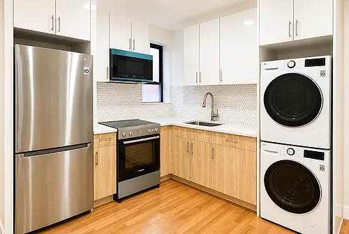 457 Park Pl #2 Photo 1