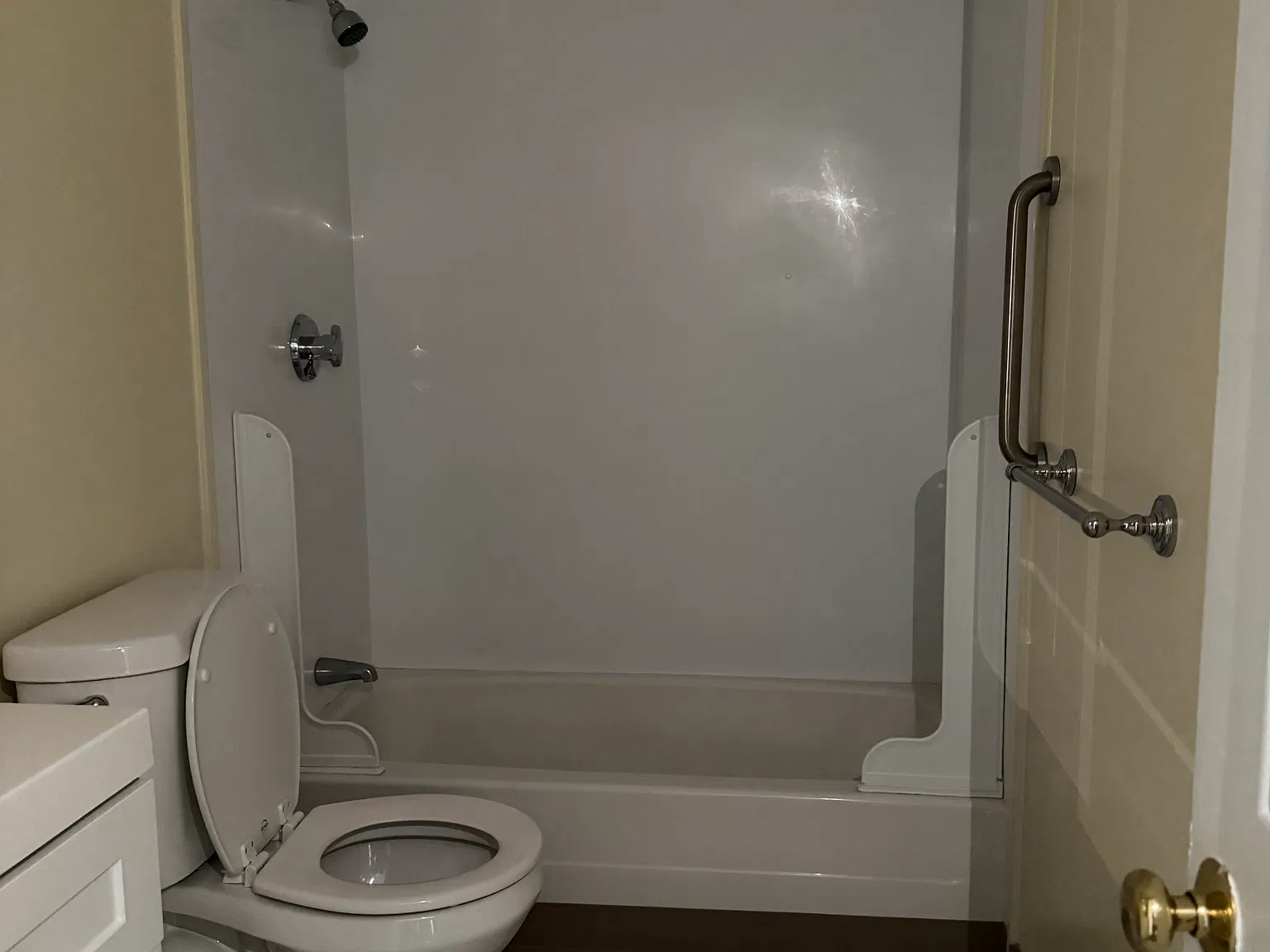 2 bed, $1,850 — Photo 1