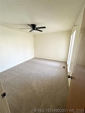 5701 S Harvard Ct #B — Photo 8