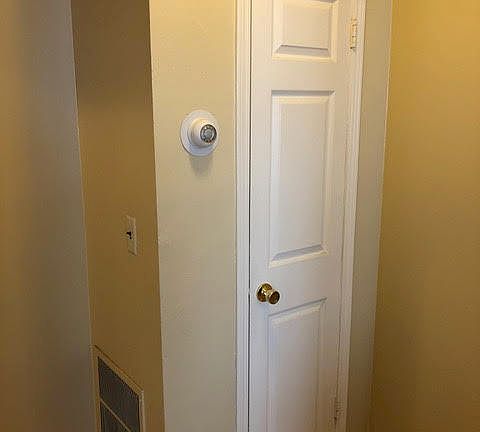 4th image of 769 Maguire Ave