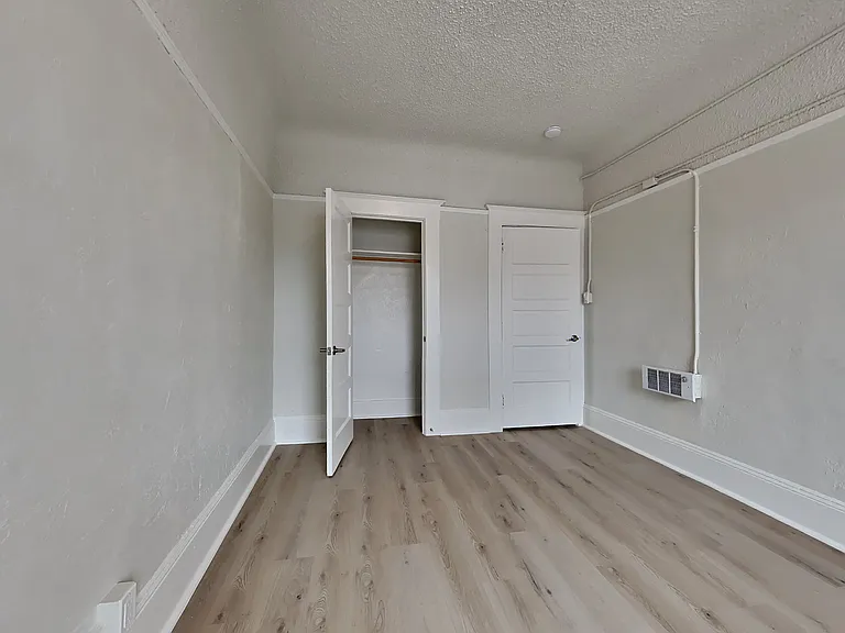 1128 Valencia St. — Photo 8