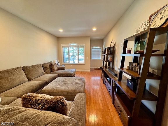 2nd image of 67 Mara Blvd