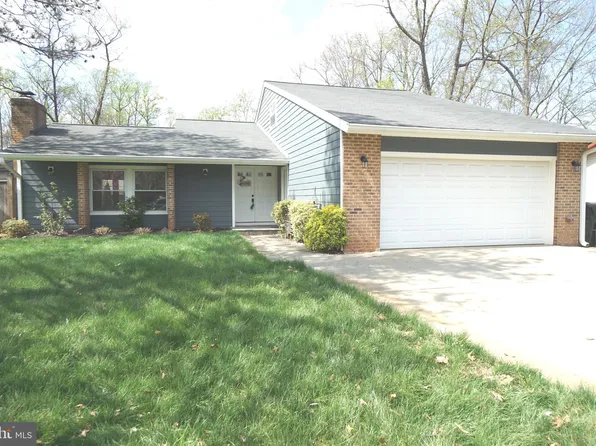 322 Sugarland Run Dr, Sterling, VA 20164