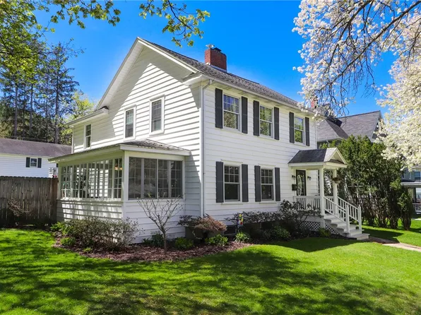 22 W 5th St, Corning, NY 14830