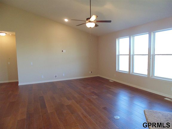 4th image of 1702 Oriole Dr