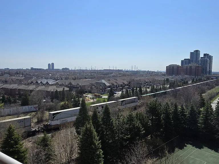 29 Northern Heights Dr #806 — Photo 9