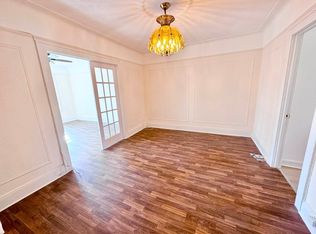 21-46 49th St #1, Astoria, NY 11105