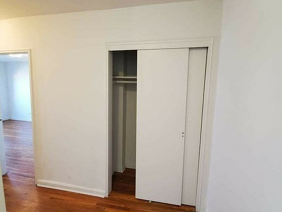 3rd image of 1600 Caton Ave #6DD