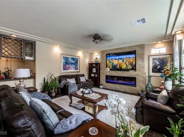 10580 Aphrodite St, Las Vegas, NV 89183