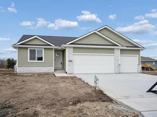 2412 Spruce St, Granger, IA 50109