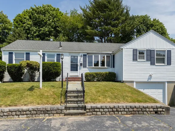 42 Leahaven Rd, Weymouth, MA 02190