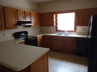 4888 Country Cove Way, Powder Springs, GA 30127