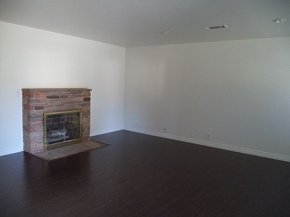 3rd image of 1 W Magna Vista Ave