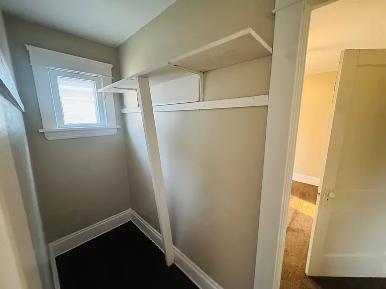 10004 Mt Auburn Ave — Photo 36