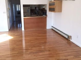 6707 Selfridge St, Forest Hills, NY 11375