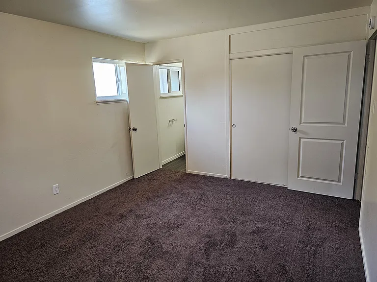 6641 Mitad Ct — Photo 9