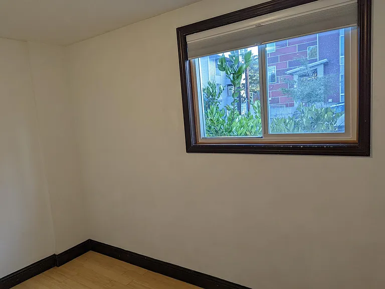 918 SW Holden St #1 — Photo 11
