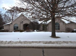 832 Foxbriar Ln, Goshen, IN 46526