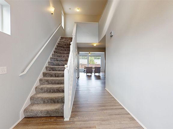 High Ceiling Entryway>
