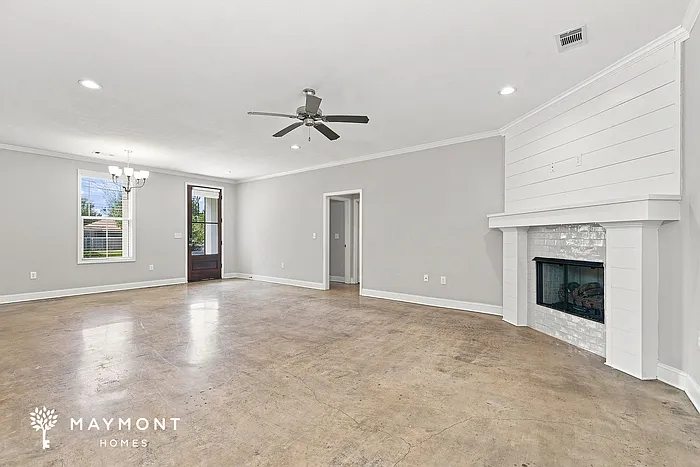 3 bed, 2.0 bath, 1582 sqft, $2,275 — Photo 4