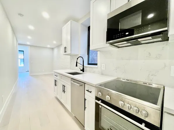 328 East 89th Street image 1 of 15