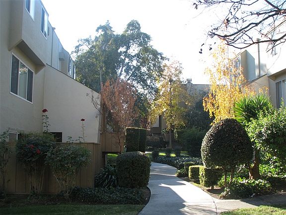 4th image of 4405 Norwalk Dr APT 22