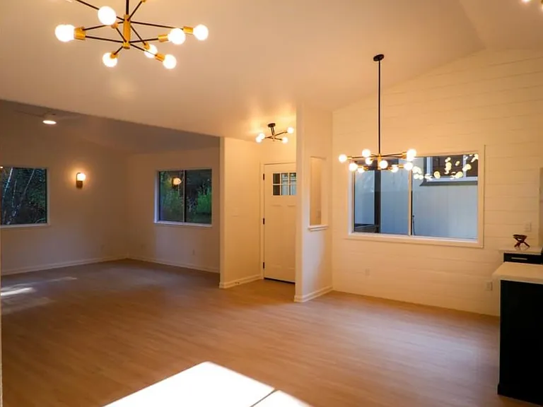 14229 Laurel Rd — Photo 4